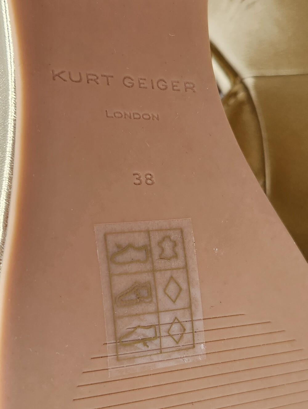 Kurt Geiger Wedge Sandals 7.5 Gold Leather Kensington Cross Chunky Dress New$245 - Picture 17 of 17